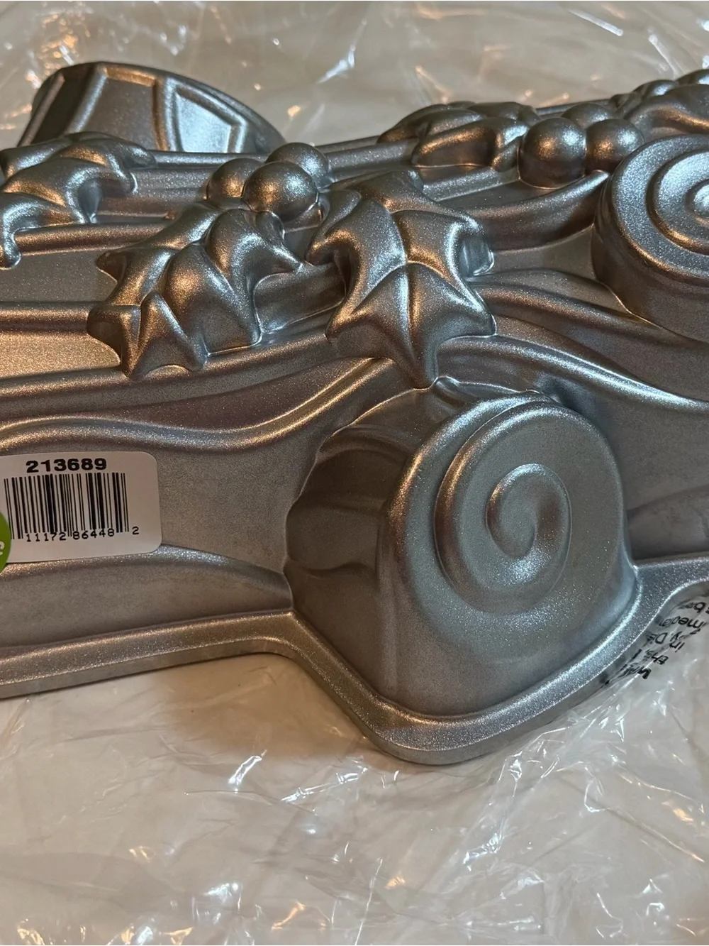 NordicWare Buche De Noel Yule Log Cake Pan Cast Aluminum 9 Cup Holiday Christmas